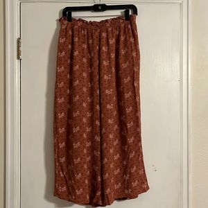 American Eagle cropped pants